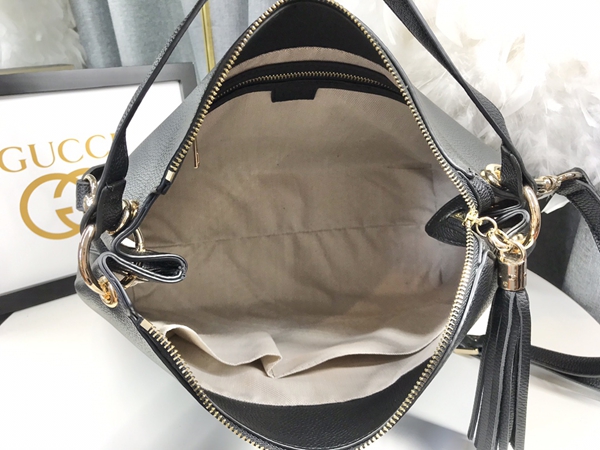 激安グッチバッグコピー着用イメージ